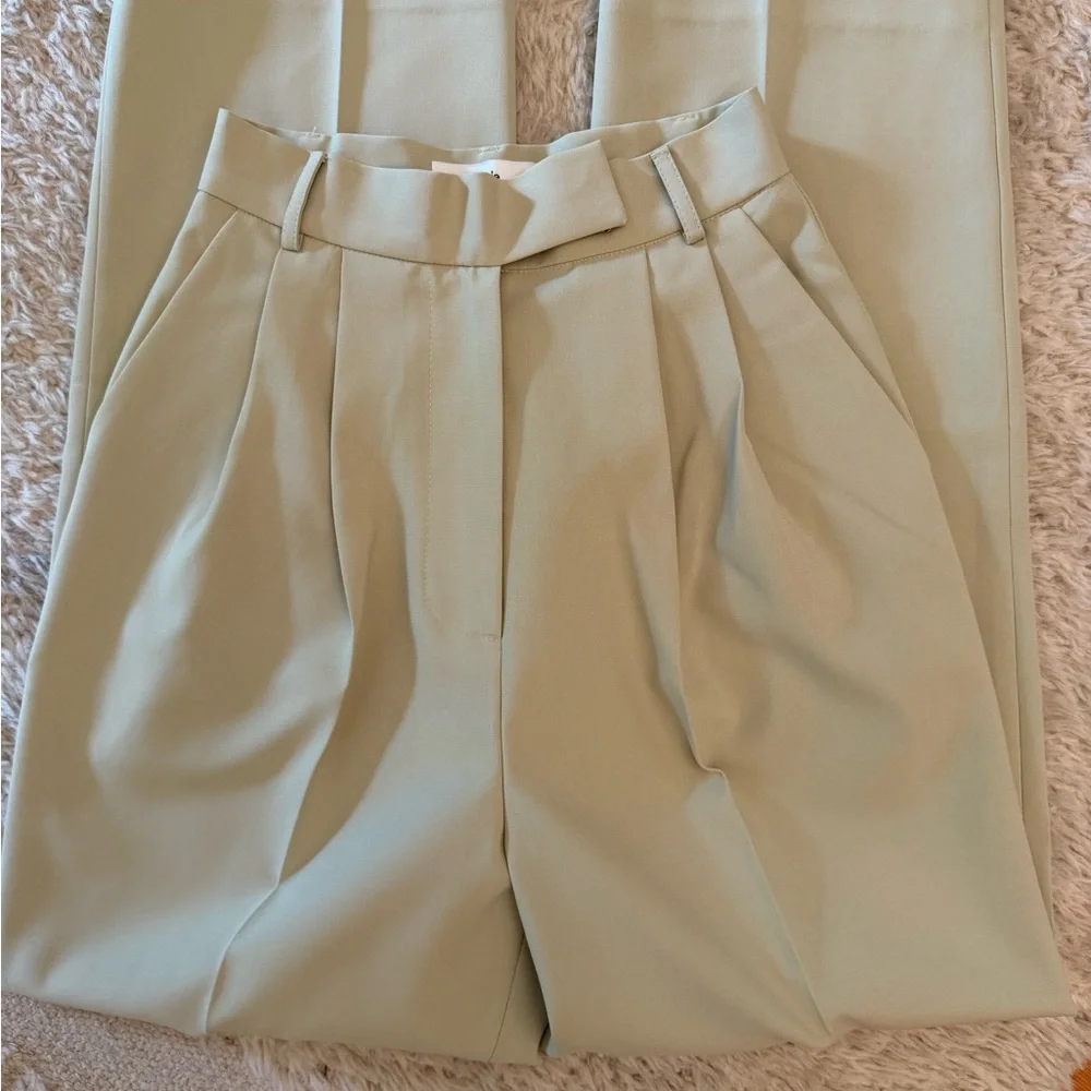 The Frankie Shop Bea blazer and suit pants - Picture 2 of 10